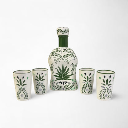 Luxury tequila decanter with four matching agave shot glasses. house warming gift